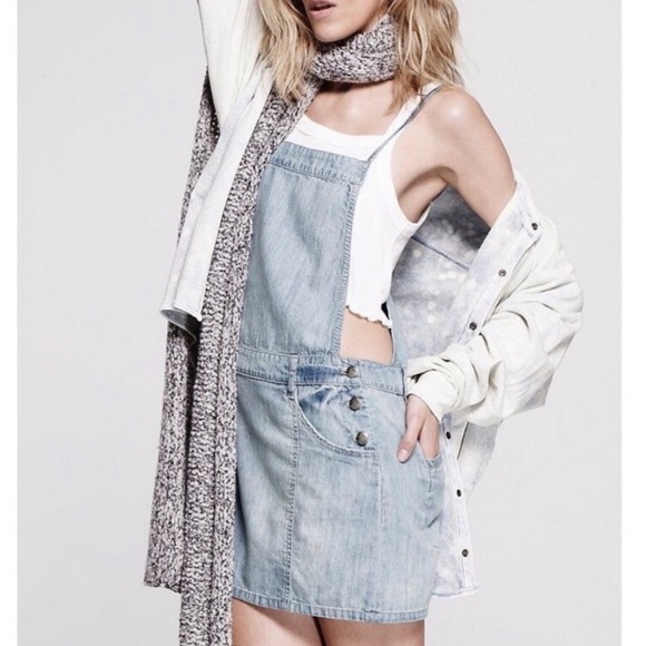 ♥️… Free People Savannah Chambray Denim Blue Overall Mini Dress - Picture 10 of 10